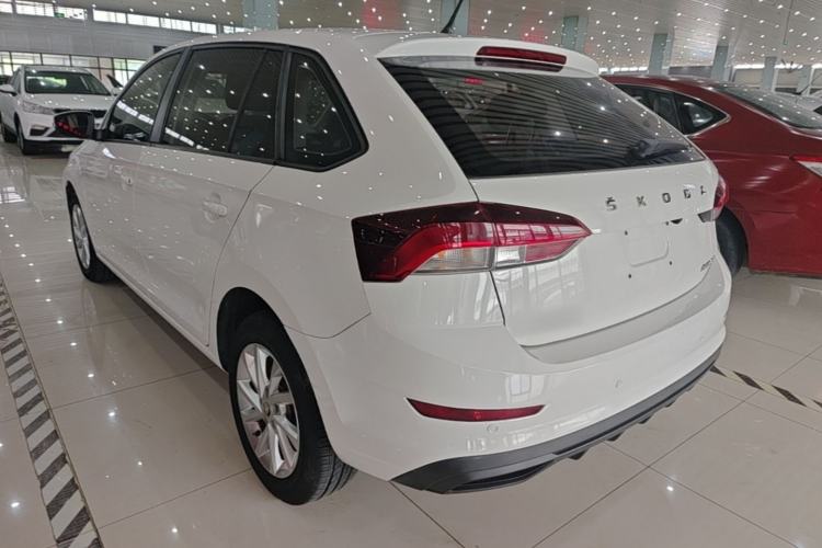 Skoda Rapid 2020 — фото 4