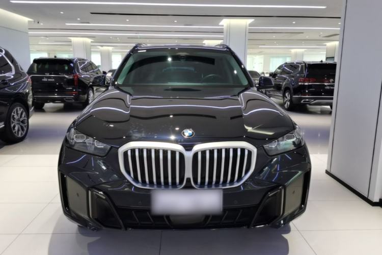 BMW X5 2023 — 2