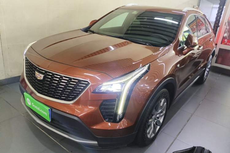 Cadillac XT4 2021 — фото 1
