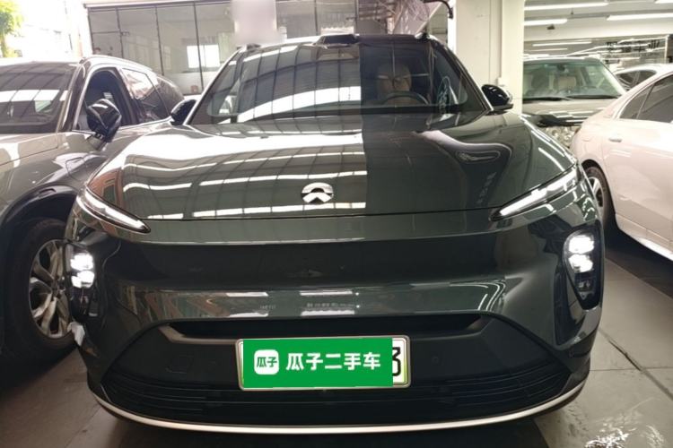 NIO ES8 2023 — 2