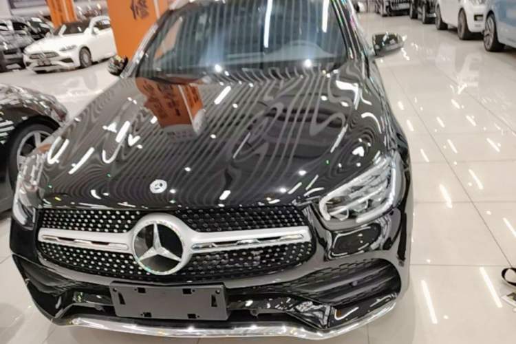 Mercedes-Benz GLC 260 L 2022 — 2