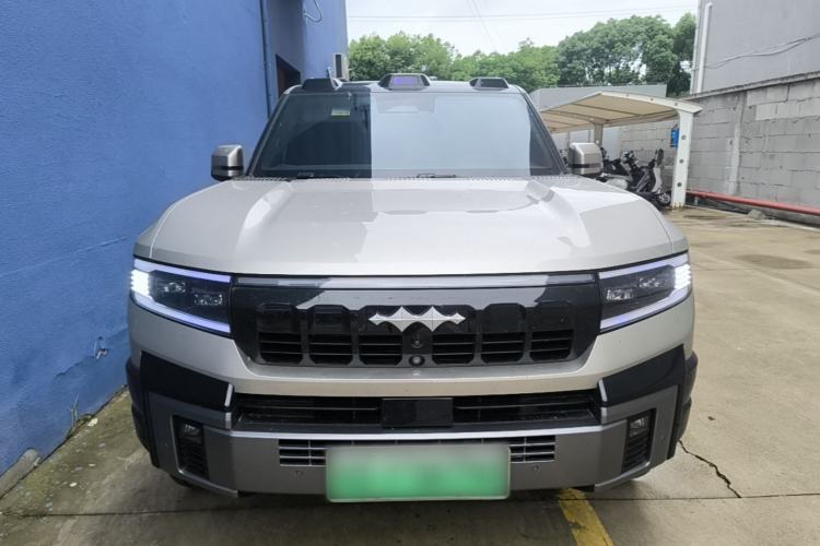 Fangchengbao Leopard 8 2025 — 2