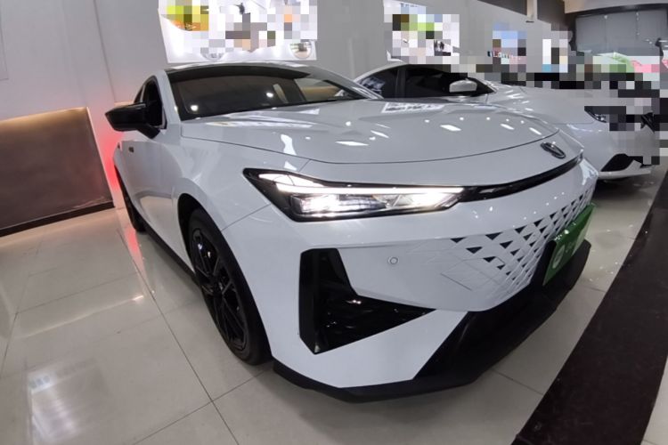 ChangAn UNI-V 2024 — 3
