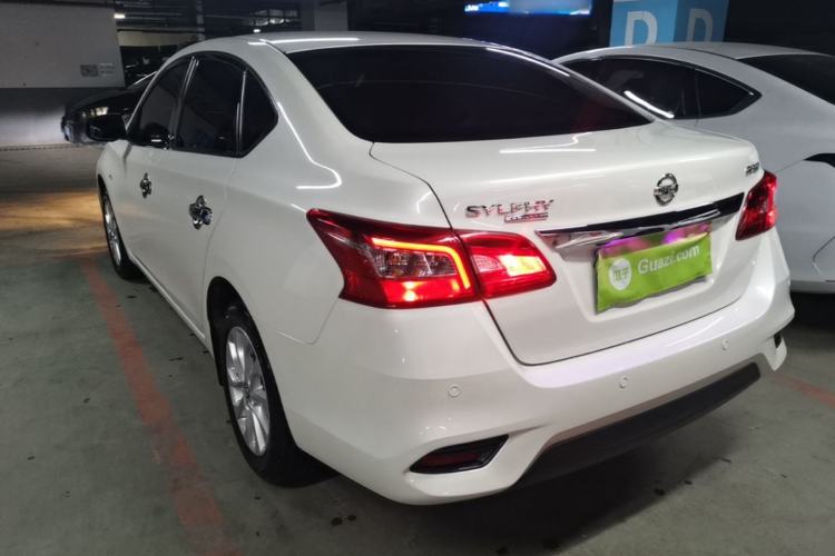 Nissan Sentra 2022 — 4