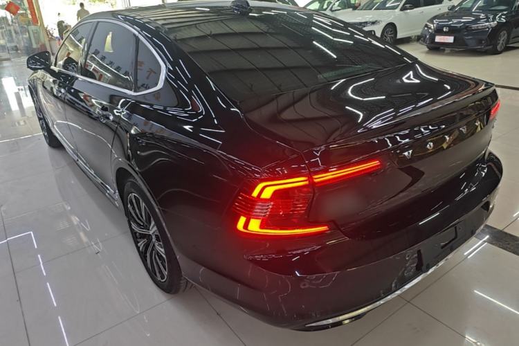 Volvo S90 2022 — 4