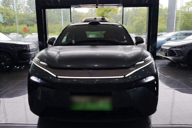 BYD Tang L 2025 — 2
