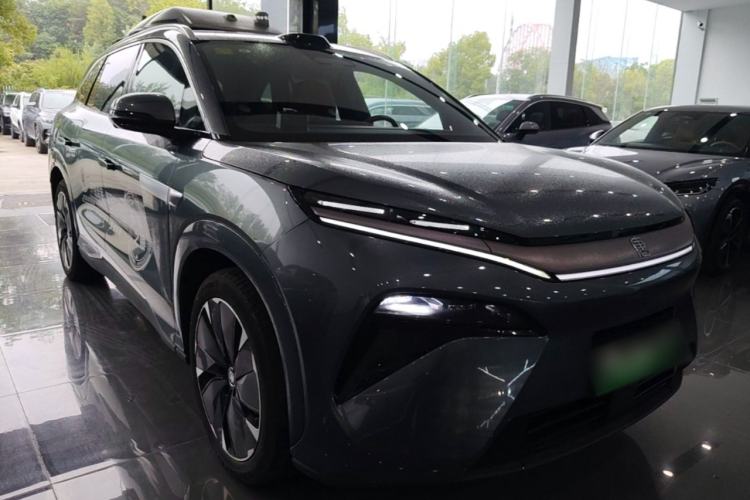 BYD Tang L 2025 — 3