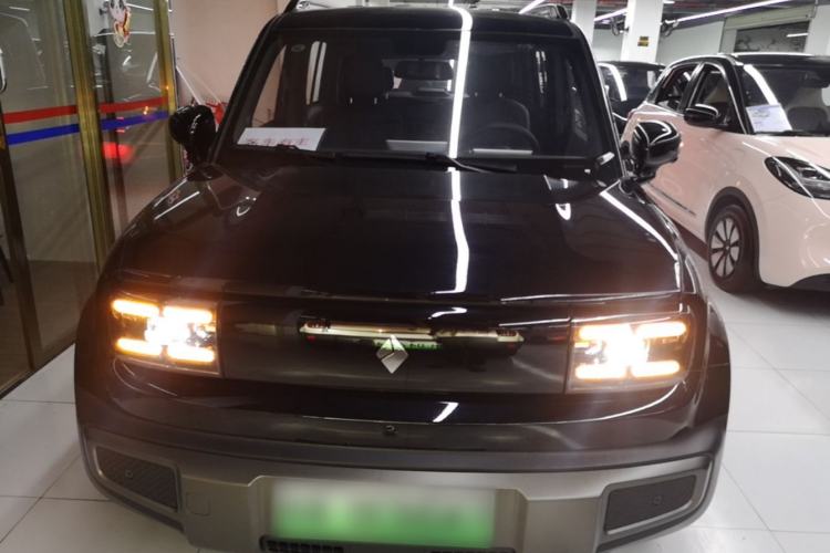 Baojun Spark EUV 2025 — 2