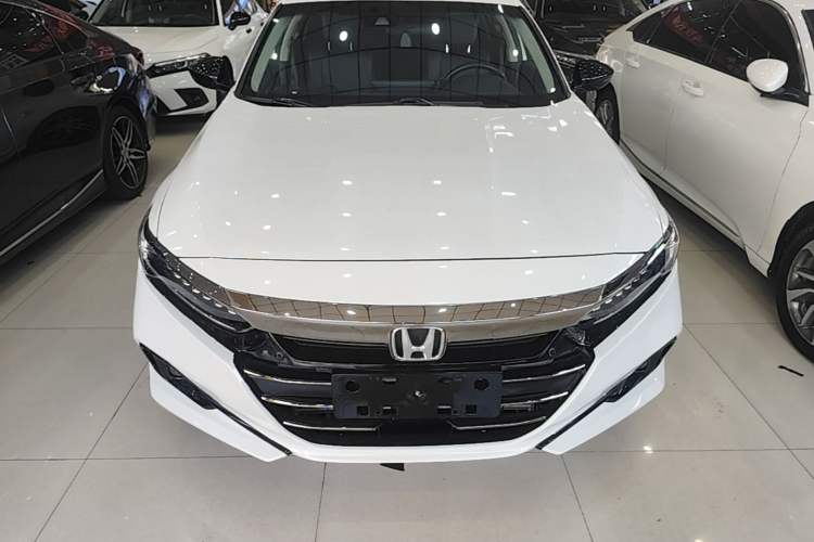 Honda Accord 2022 — фото 2