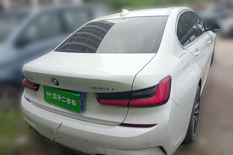 BMW 325Li 2021 — 3