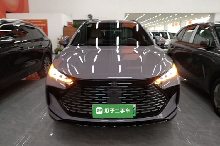 BYD Tang 2025 — 2