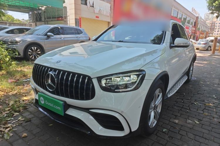 Mercedes-Benz GLC 260 L 2020 — фото 1