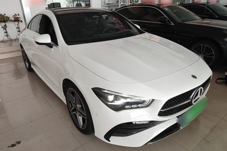 Mercedes-Benz CLA 200 2024 — 3