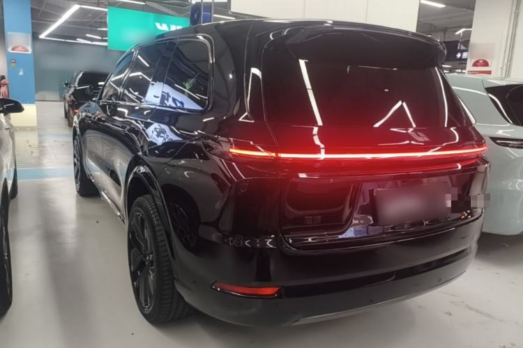 Li Auto L9 2022 — 4