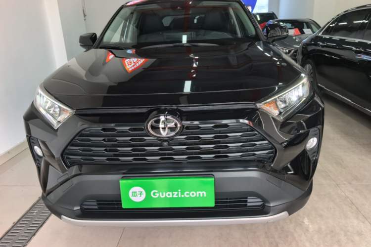 Toyota RAV4 2022 — 2