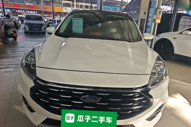 Ford Escape 2020 — фото 2