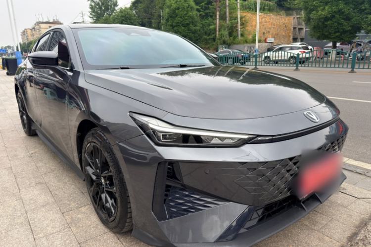 ChangAn UNI-V 2024 — 2