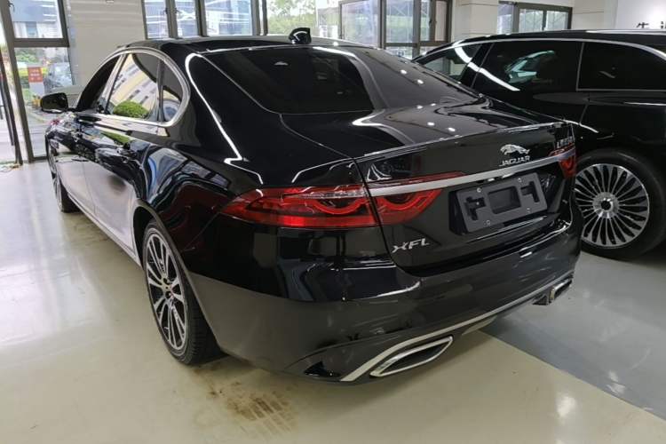 Jaguar XFL 2023 — 4