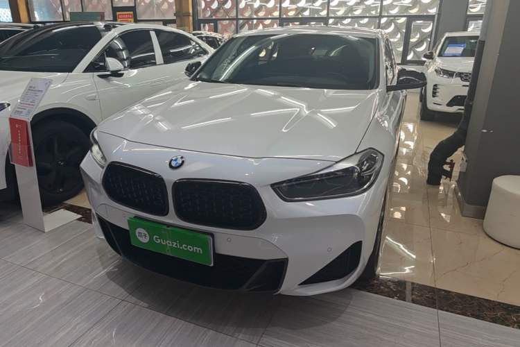 BMW X2 2023 — фото 1