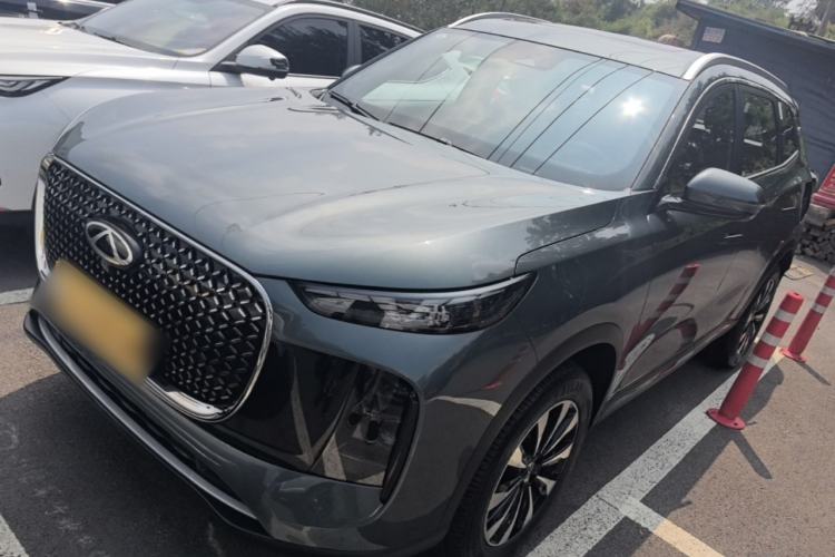 Chery Tiggo 8 Plus 2025 — фото 1