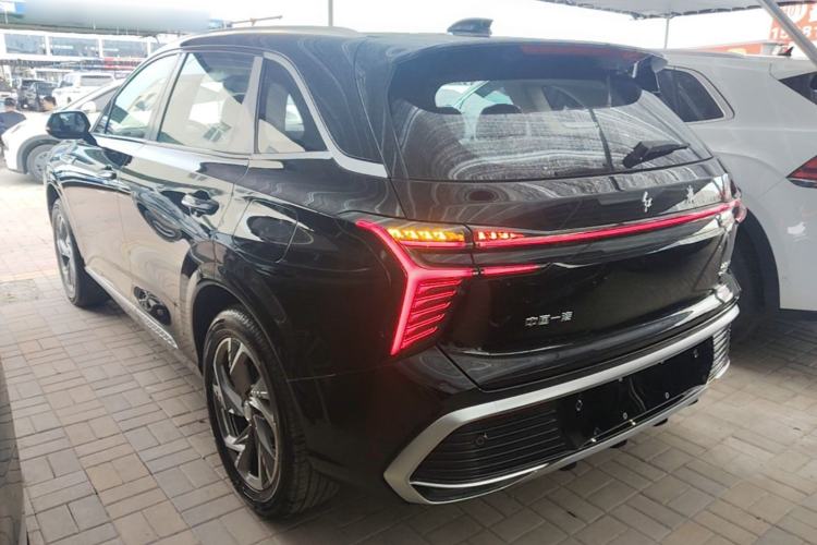 Hongqi HS3 2025 — 4