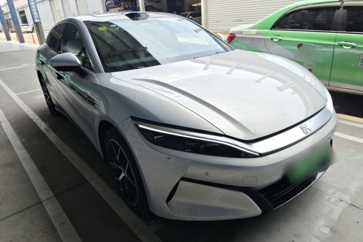 BYD Han L 2025 — 3