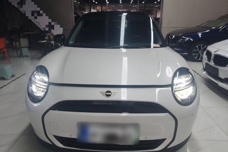 MINI Electric Cooper 2024 — 2