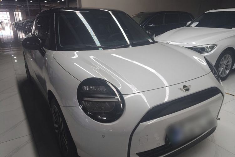 MINI Electric Cooper 2024 — 3