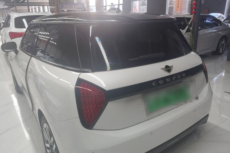 MINI Electric Cooper 2024 — 4