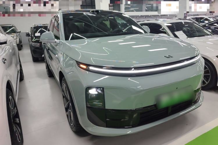 Li Auto L6 2025 — 3