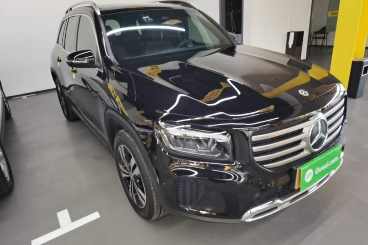 Mercedes-Benz GLB 200 2024 — 3