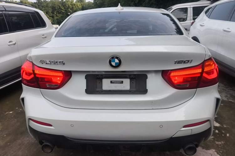 BMW 120i 2021 — 5