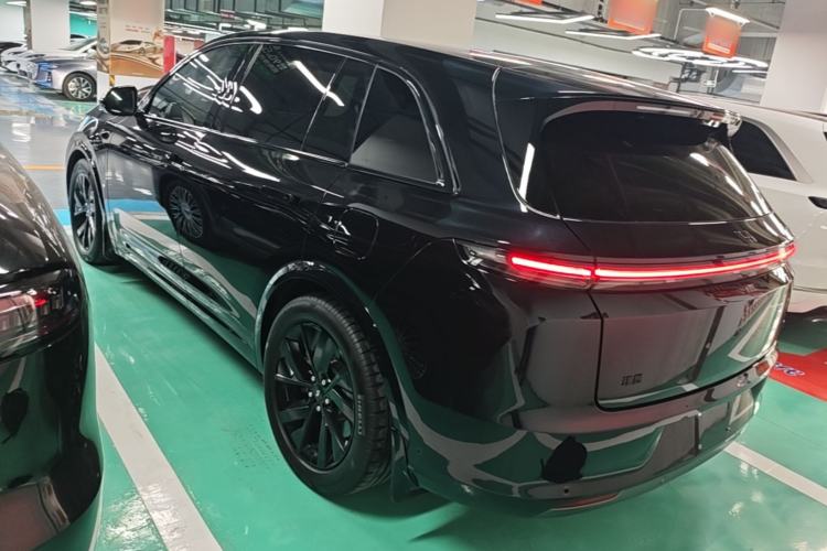 Li Auto L7 2023 — 4