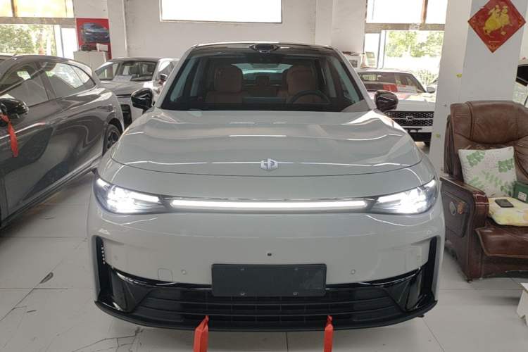 Leapmotor C10 2026 — 2