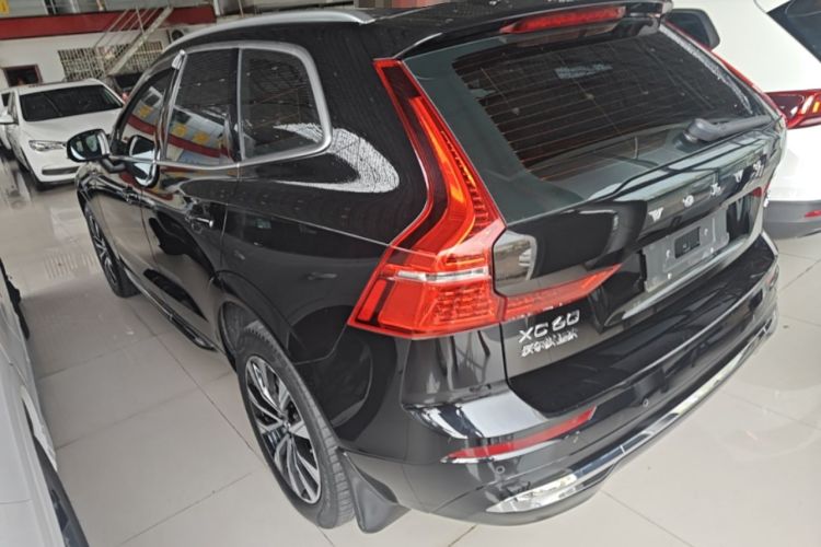 Volvo XC60 2024 — фото 4