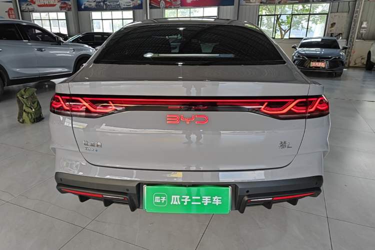 BYD Qin L 2026 — 5