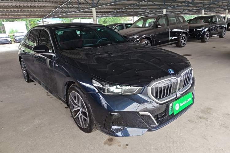 BMW i5 2024 — фото 3