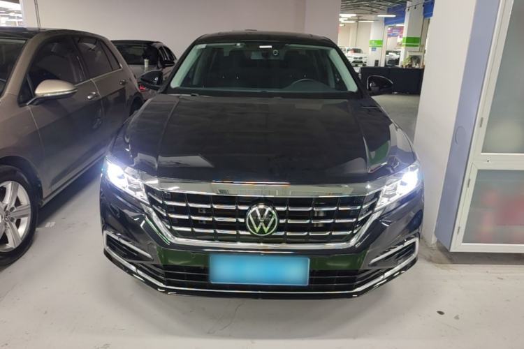 Volkswagen Passat 2021 — 2