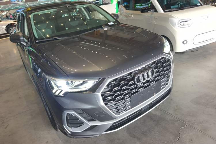 Audi Q3 2020 — 3
