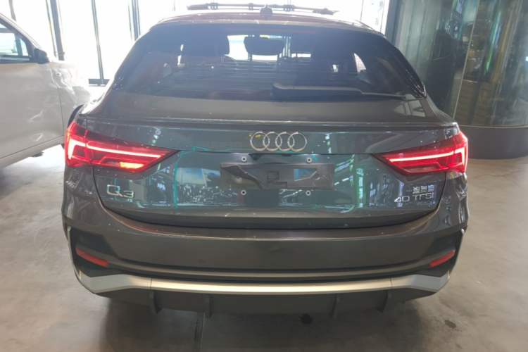 Audi Q3 2020 — 5