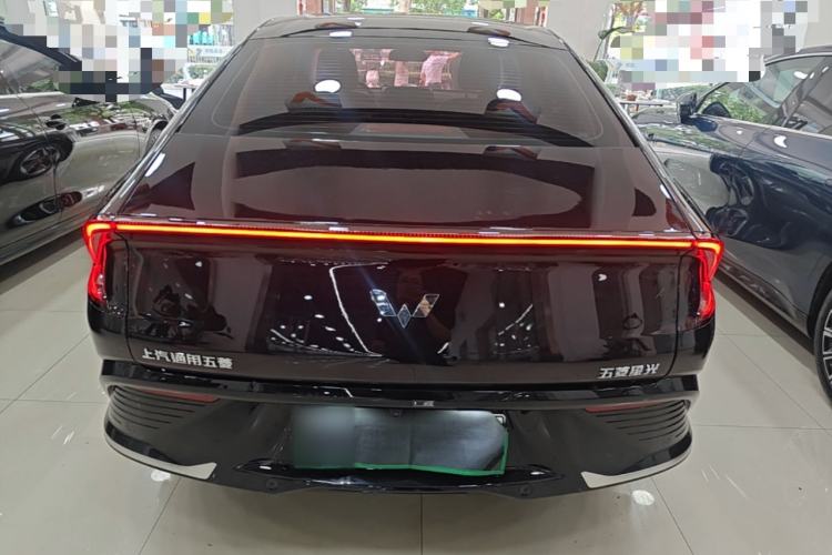 Wuling Xingguang 2023 — 5