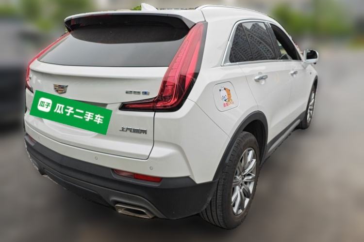Cadillac XT4 2023 — фото 4