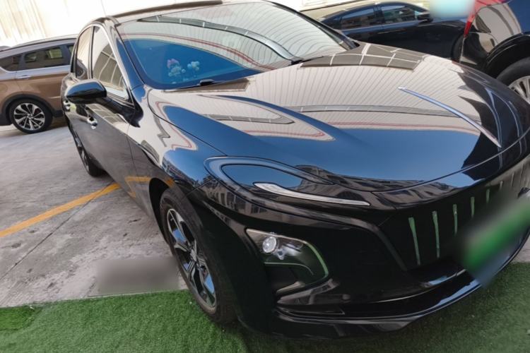 Hongqi E-QM5 2023 — фото 3