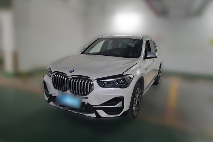 BMW X1 2021 — фото 1