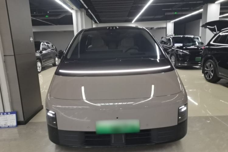 Li Auto MEGA 2025 — 2