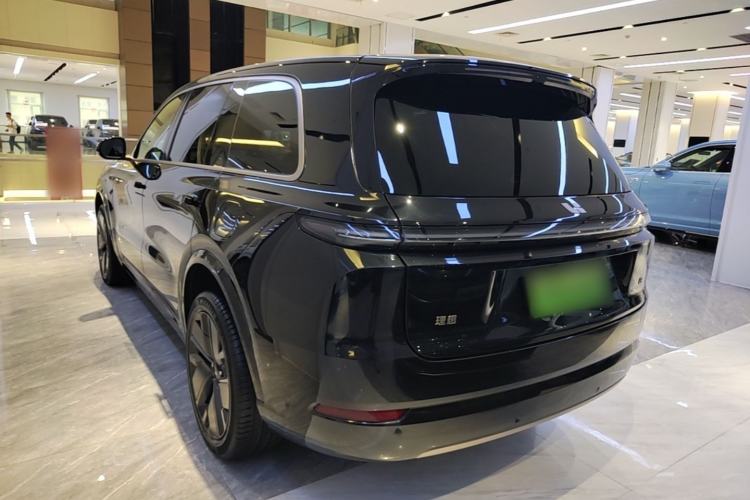 Li Auto L9 2025 — 4