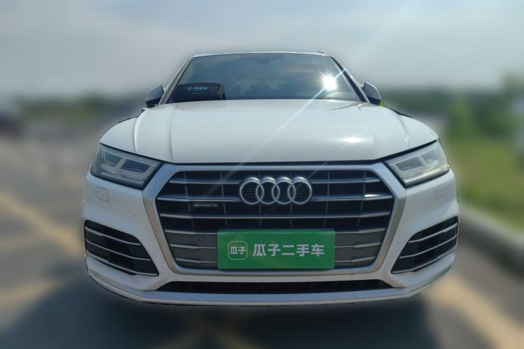Audi Q5L 2020 — 2