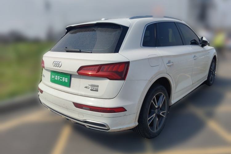 Audi Q5L 2020 — 4