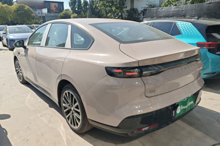 Leapmotor B01 2025 — 4