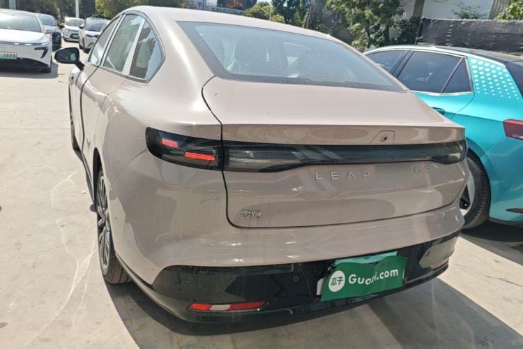 Leapmotor B01 2025 — 5